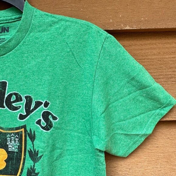 Fifth Sun O’Malley’s Green Brew Fest Where everyone is Iris St Patrick’s Day T-S - Picture 7 of 13